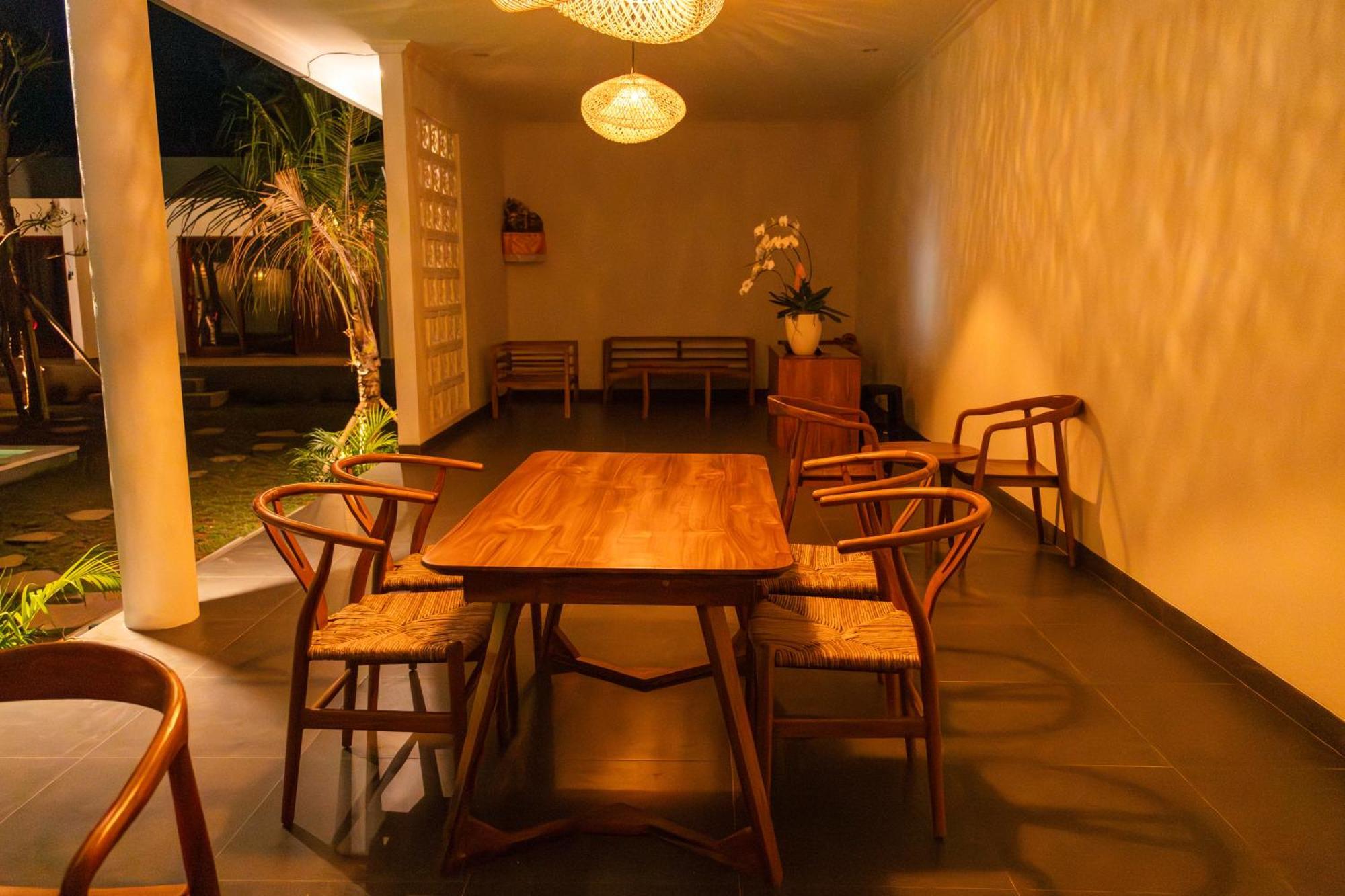 Tropical Almond Villa Улувату Екстер'єр фото