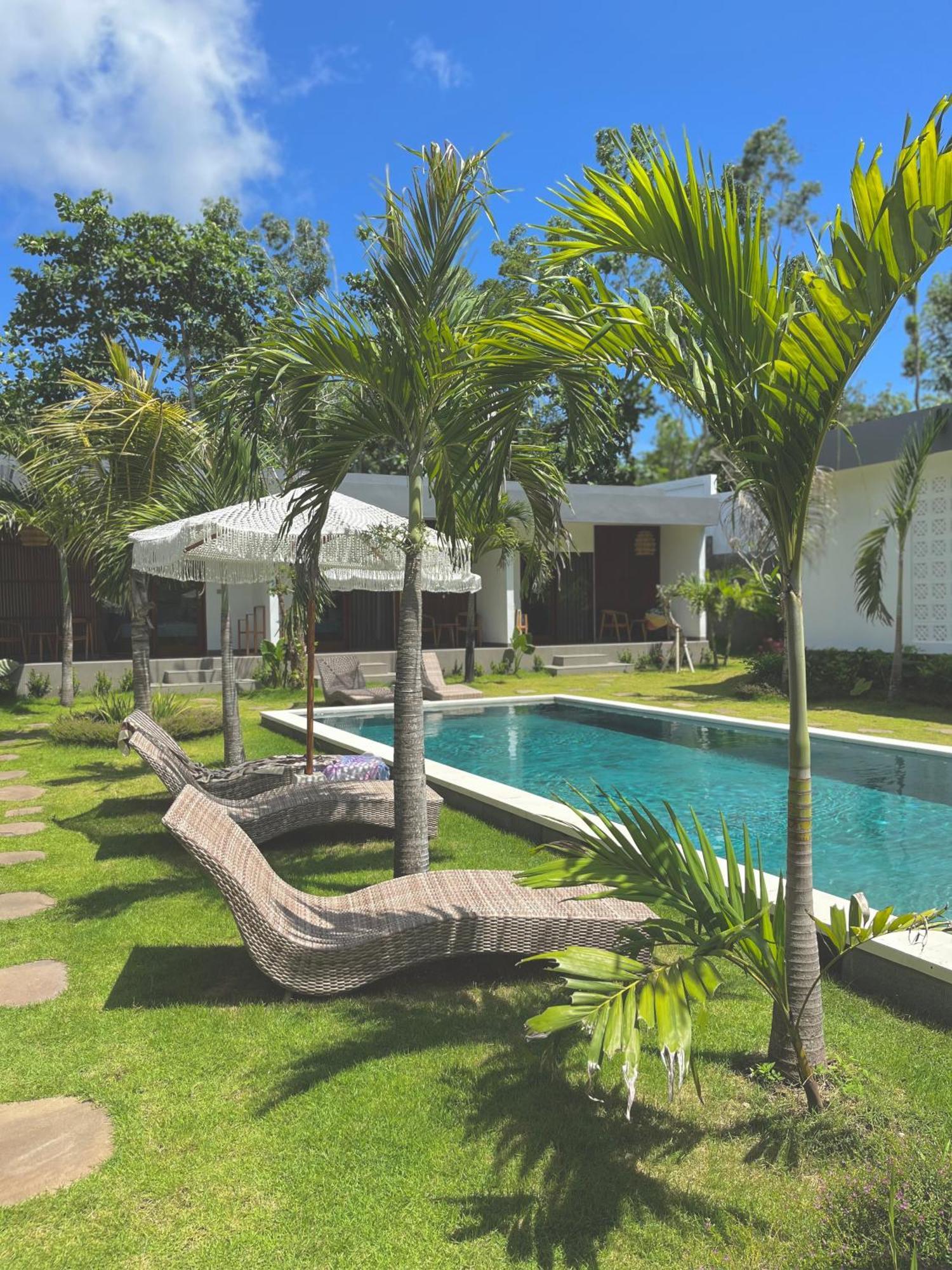 Tropical Almond Villa Улувату Екстер'єр фото