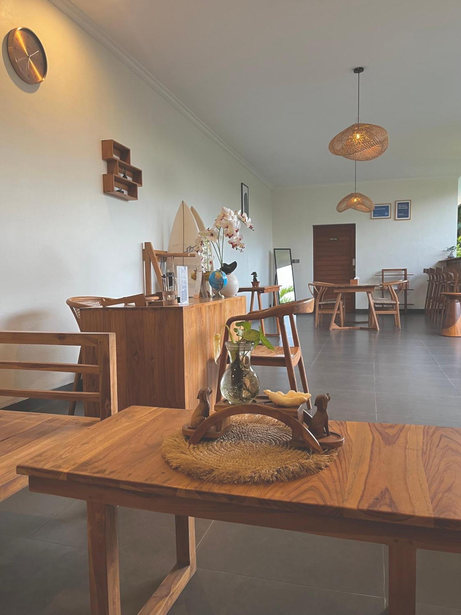 Tropical Almond Villa Улувату Екстер'єр фото